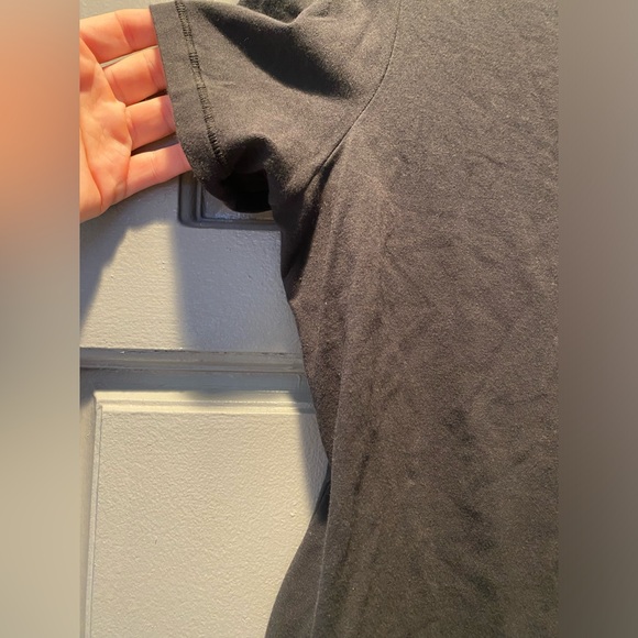 Black Skims Tee - Picture 5 of 5